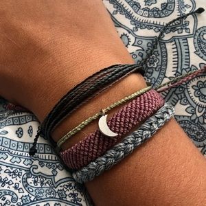 Set of 4 Puravida bracelets